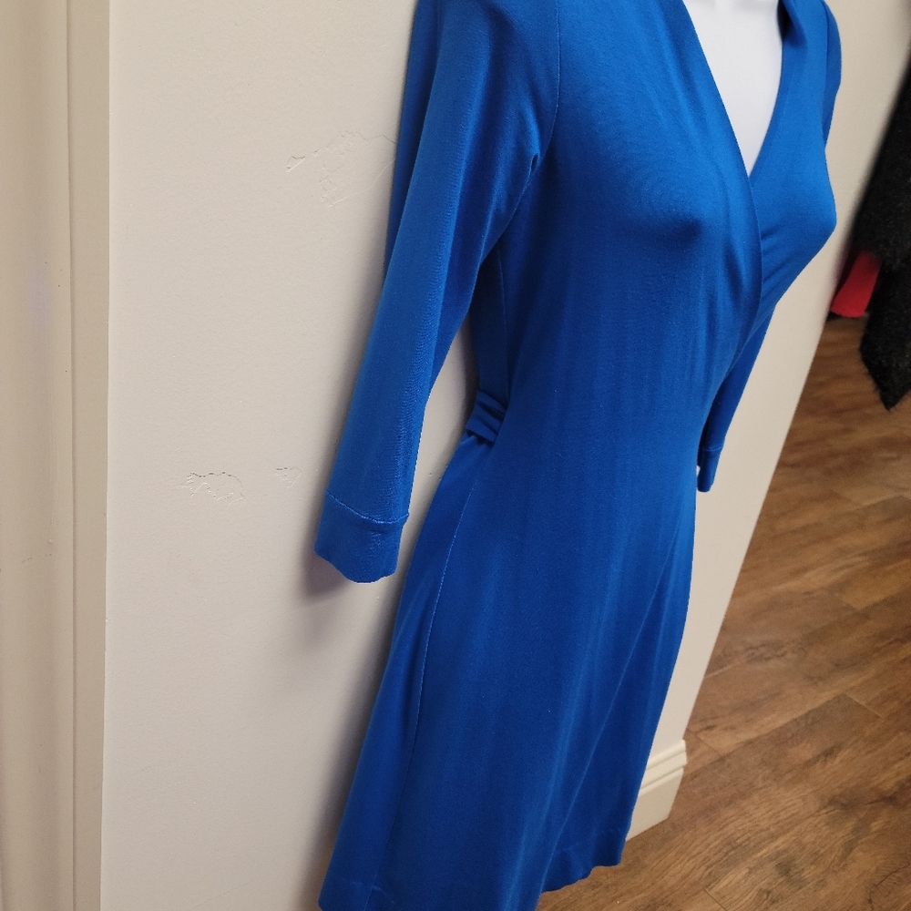 Diane von Furstenberg mini dress(sold) - Picture 4 of 9
